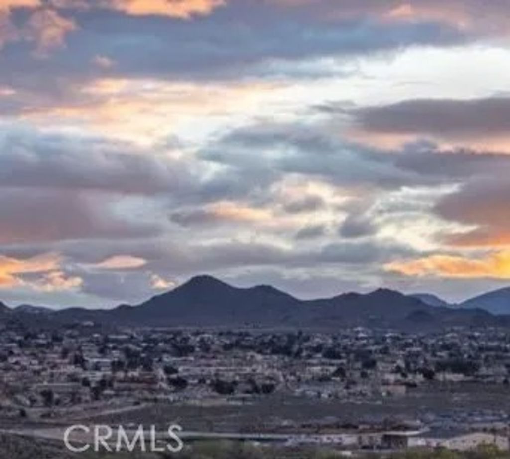 Photo of 0 Sycamore, Apple Valley, CA 92307 (MLS # HD26005738)