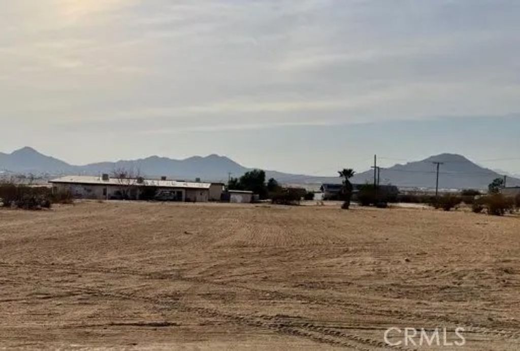 Photo of 0 Sycamore, Apple Valley, CA 92307 (MLS # HD26005738)