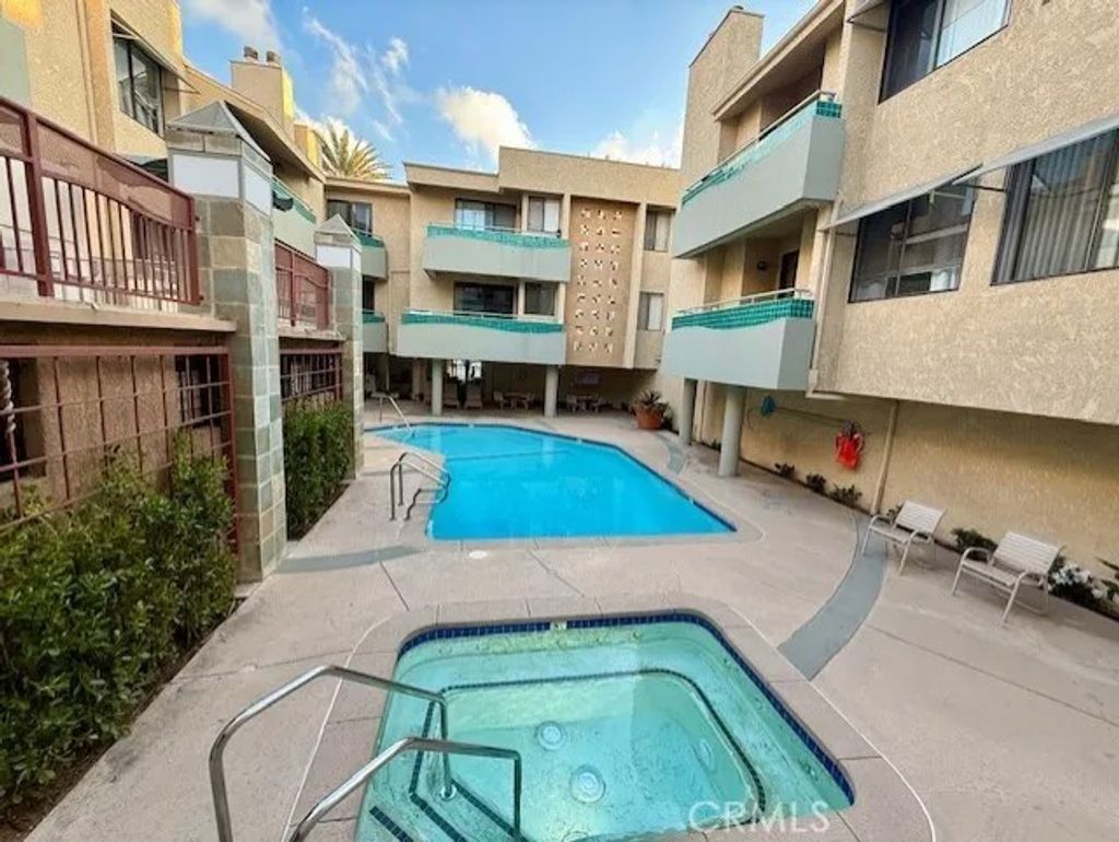 Photo of 19009 Sherman #34, Reseda, CA 91335 (MLS # SR26017056)