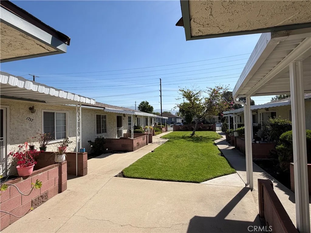 1757 N Hollywood