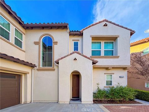Photo of 36 Torosa, Lake Forest, CA 92630 (MLS # OC26001145)