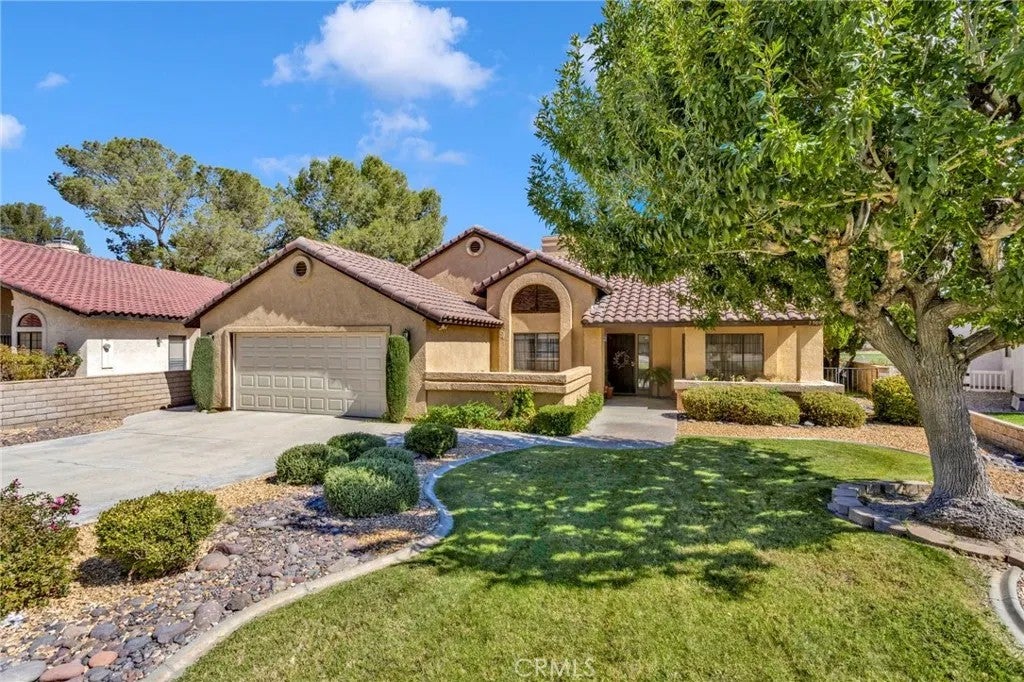 15001 Blue Grass