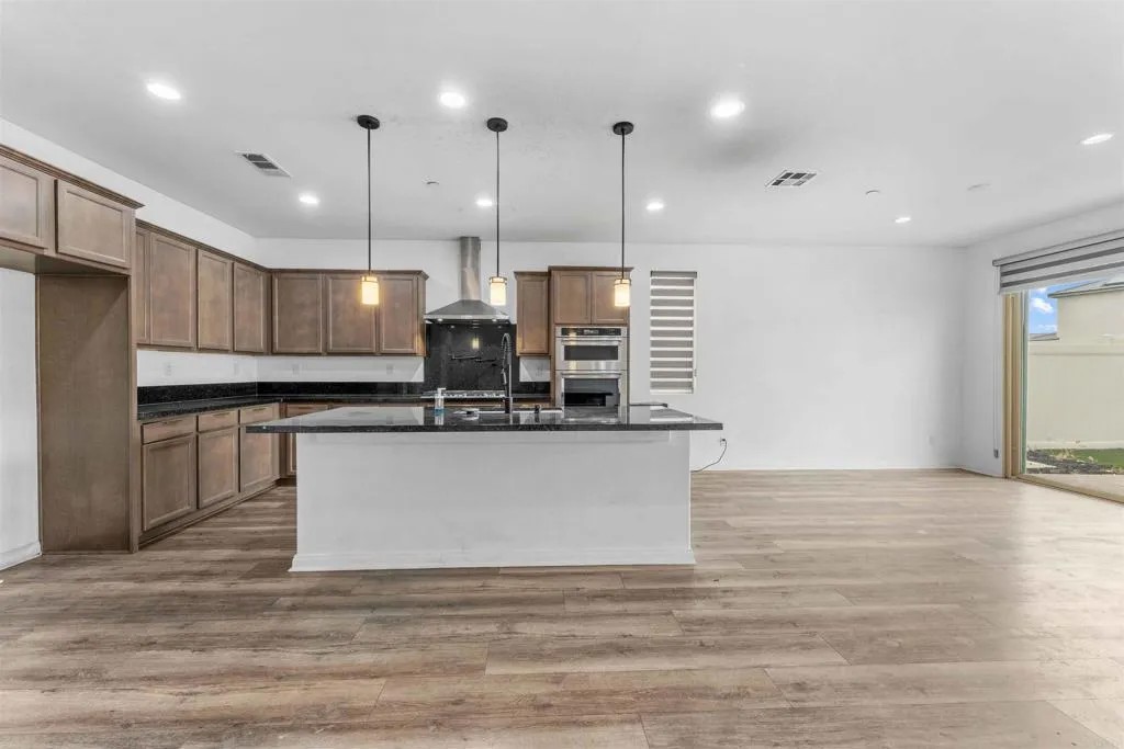 750 Green Court