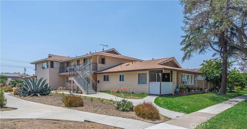 608 W Bellevue