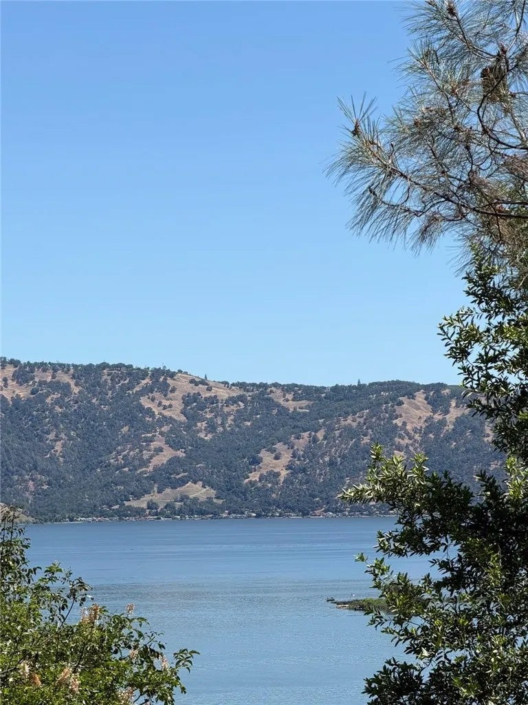 6185 Soda Bay