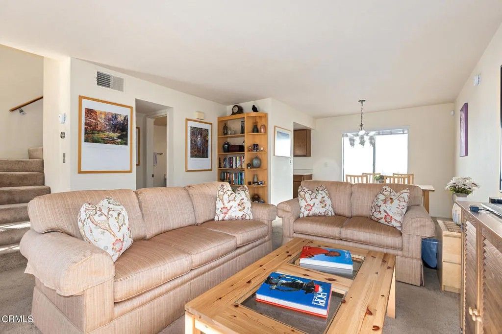 Photo of 617 Mar Vista Avenue #2, Pasadena, CA 91106 (MLS # P1-25169)