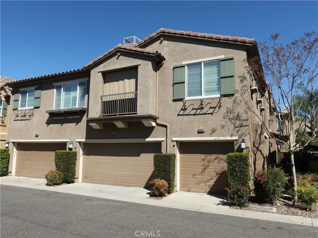 Photo of 28382 Mirabelle Ln, Saugus, CA 91350 (MLS # SR26046943)