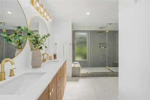 Tiny photo for 1 Misty Meadow #30 Mdw, Irvine, CA 92612 (MLS # PW25252313)