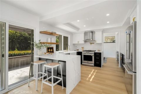 Tiny photo for 1 Misty Meadow #30 Mdw, Irvine, CA 92612 (MLS # PW25252313)