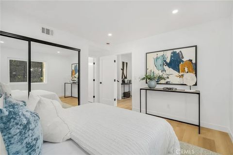 Tiny photo for 1 Misty Meadow #30 Mdw, Irvine, CA 92612 (MLS # PW25252313)