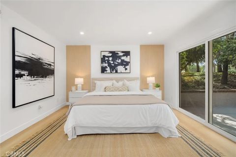 Tiny photo for 1 Misty Meadow #30 Mdw, Irvine, CA 92612 (MLS # PW25252313)