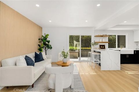 Tiny photo for 1 Misty Meadow #30 Mdw, Irvine, CA 92612 (MLS # PW25252313)