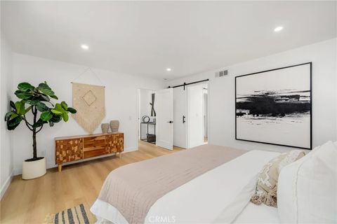 Tiny photo for 1 Misty Meadow #30 Mdw, Irvine, CA 92612 (MLS # PW25252313)