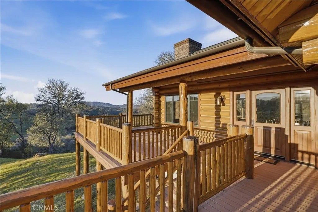 Photo of 7190 Tres Vista Road, Paso Robles, CA 93446 (MLS # SC26056837)