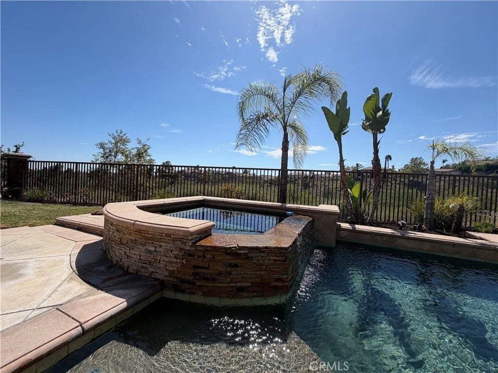 401 Brea Hills Avenue