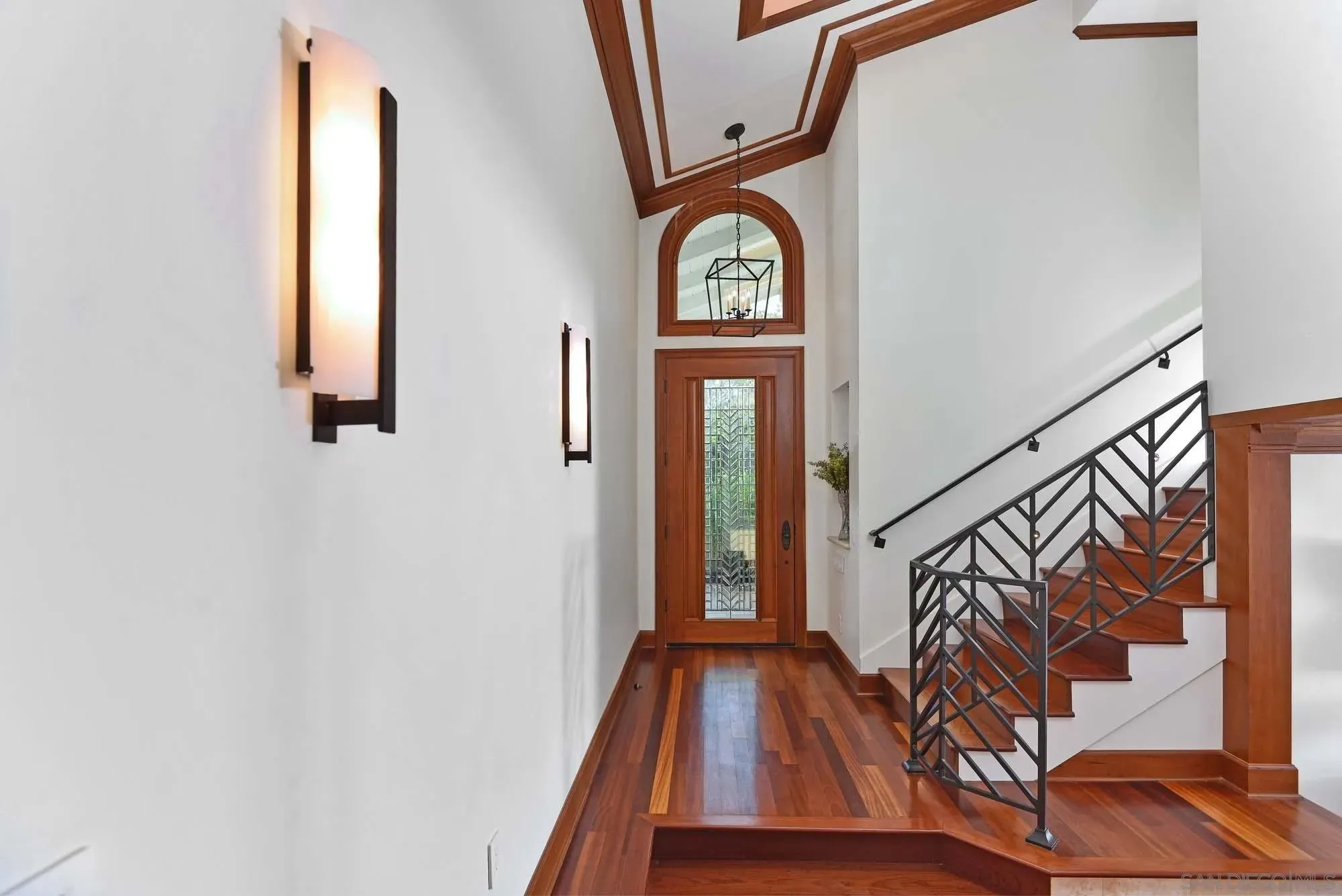 La Jolla, California 92037, United States, 3 Bedrooms Bedrooms, ,3 BathroomsBathrooms,Residential,Active,152762