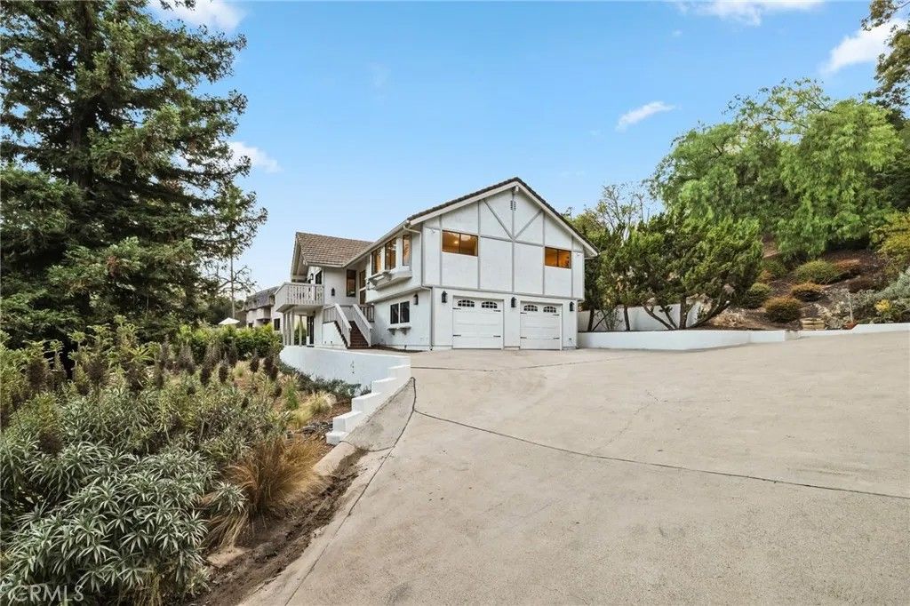 Photo of 275 Fairview Road, Ojai, CA 93023 (MLS # PW26004958)