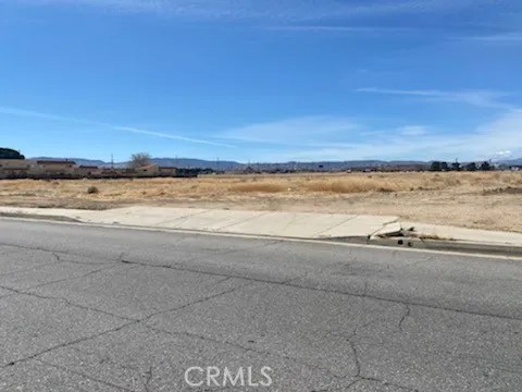 0 Vac/Cor Stanridge Ave/Ave J13