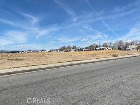 0 Vac/Cor Stanridge Ave/Ave J13