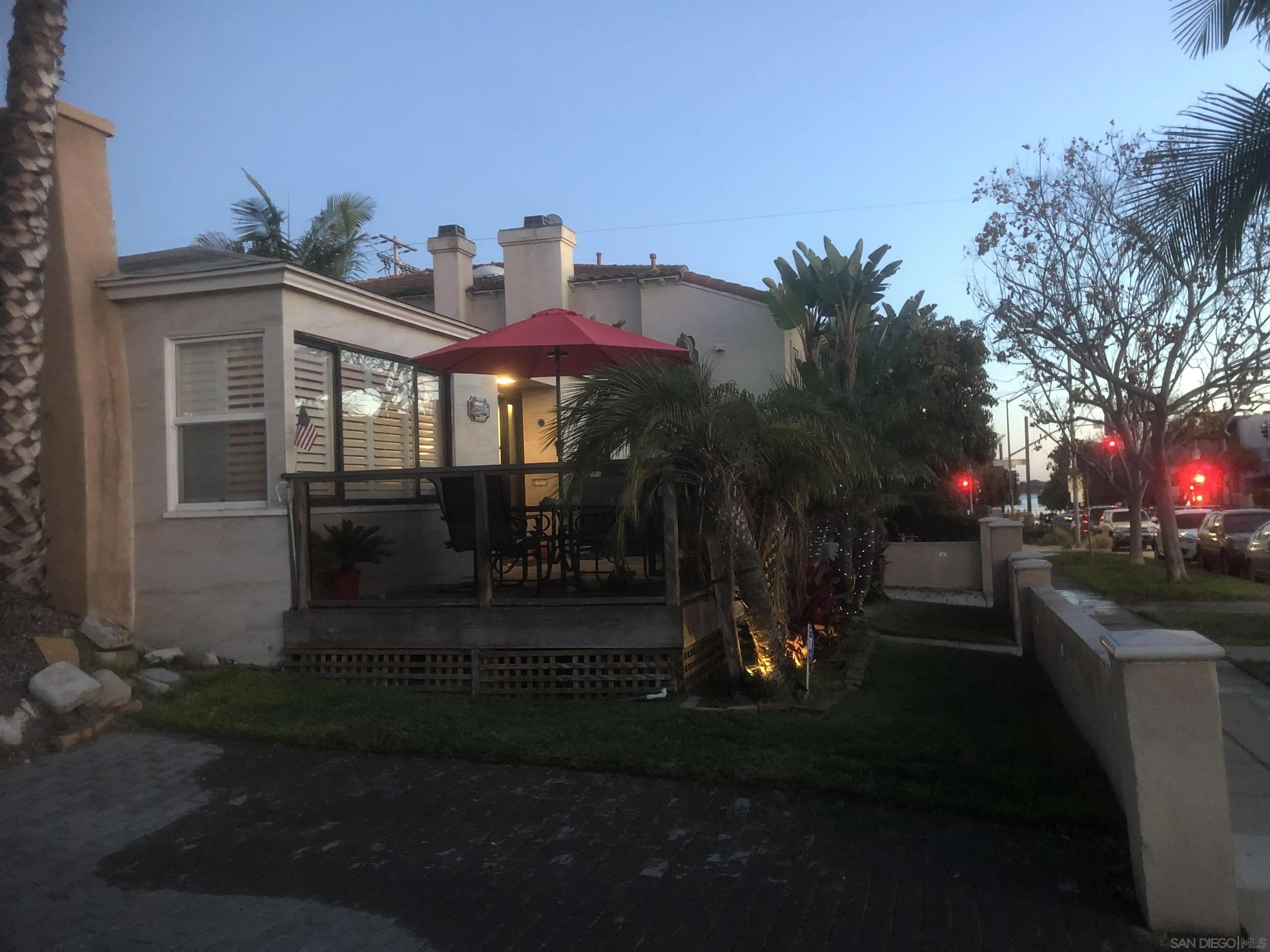 4135 SW Fanuel St Southwest