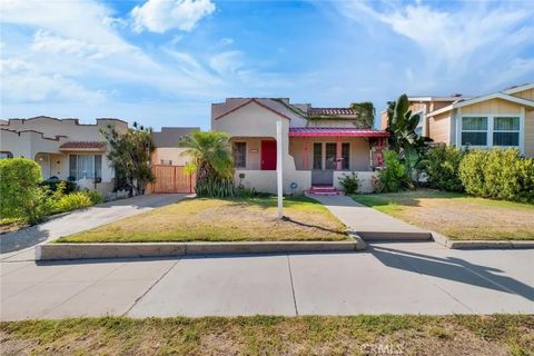 Photo of 637 E Fairmount Road, Burbank, CA 91501 (MLS # BB26044143)