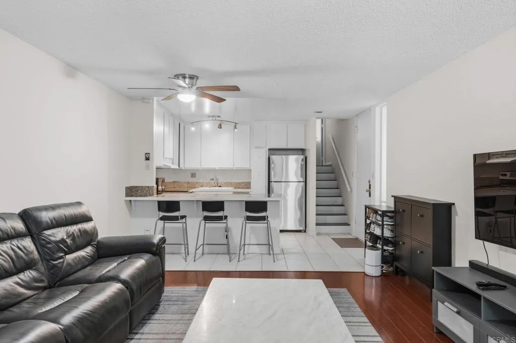 4545 Collwood Boulevard 39