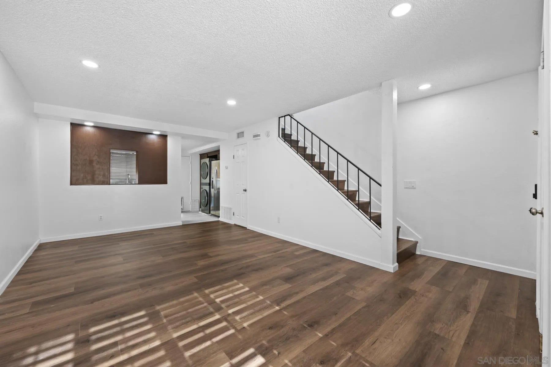 1512 Gustavo Street Unit B B