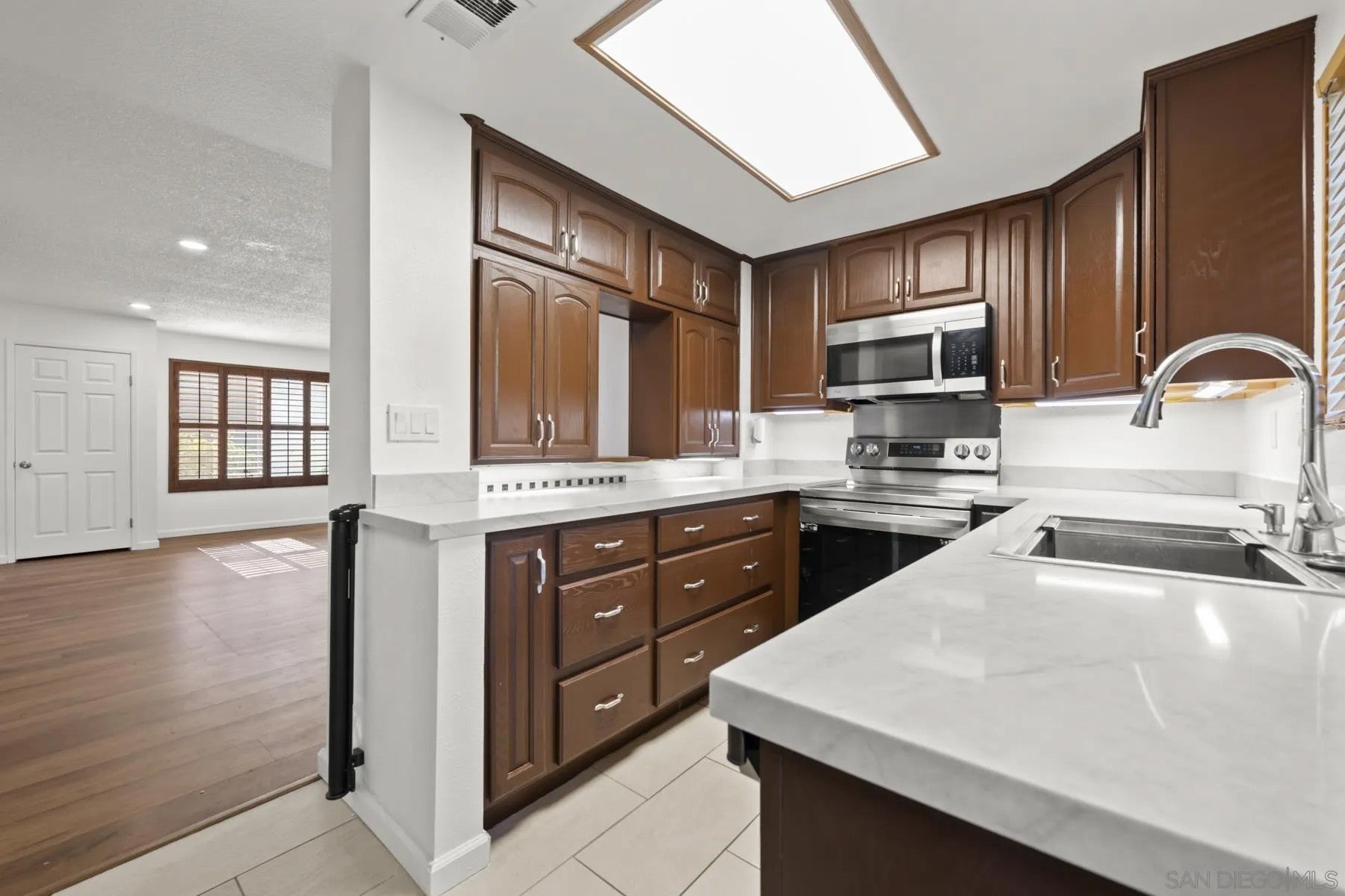 1512 Gustavo Street Unit B B