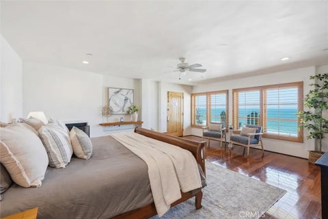 Tiny photo for 807 Esplanade, Redondo Beach, CA 90277 (MLS # SB26078062)