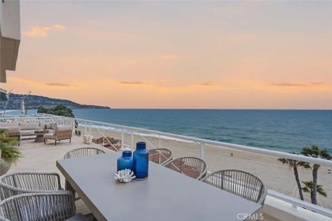 Tiny photo for 807 Esplanade, Redondo Beach, CA 90277 (MLS # SB26078062)