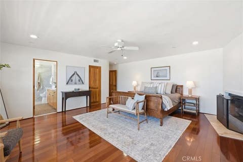 Tiny photo for 807 Esplanade, Redondo Beach, CA 90277 (MLS # SB26078062)