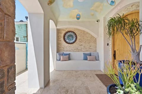 Tiny photo for 807 Esplanade, Redondo Beach, CA 90277 (MLS # SB26078062)