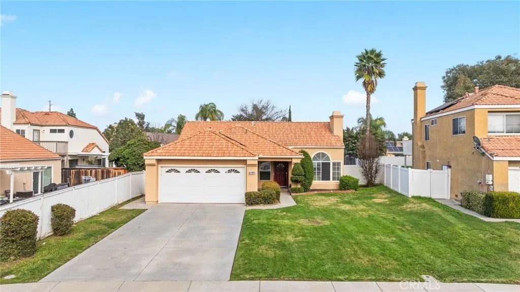 Photo of 30136 Via Amante, Menifee, CA 92584 (MLS # OC26020394)