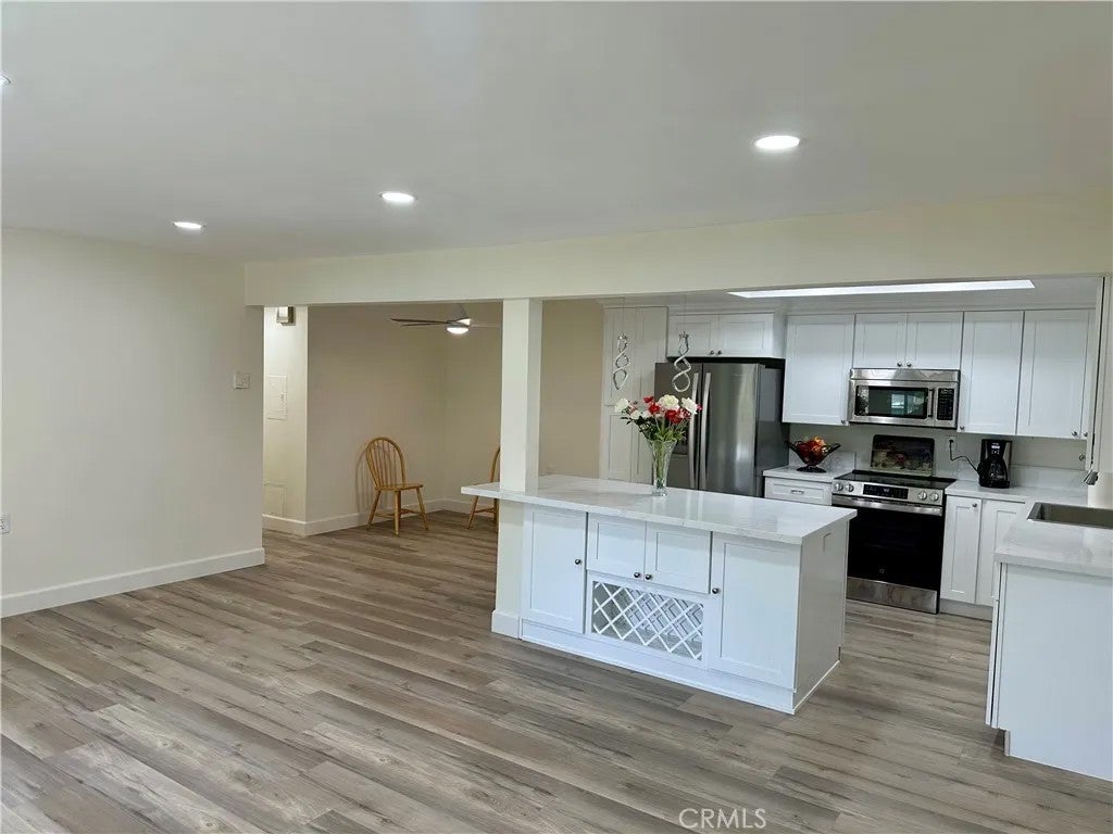 Photo of 2277 Via mariposa W #B, Laguna Woods, CA 92637 (MLS # OC26111221)