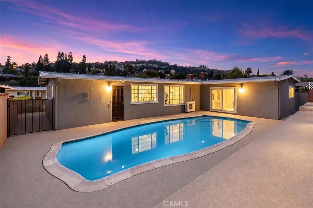 1400 Loma Verde