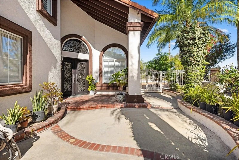 13847 Vista Grande Drive