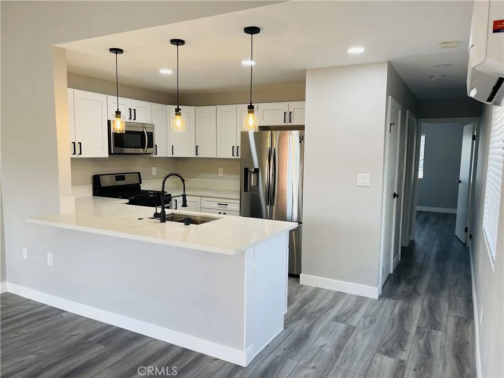 1054 W 23rd Street