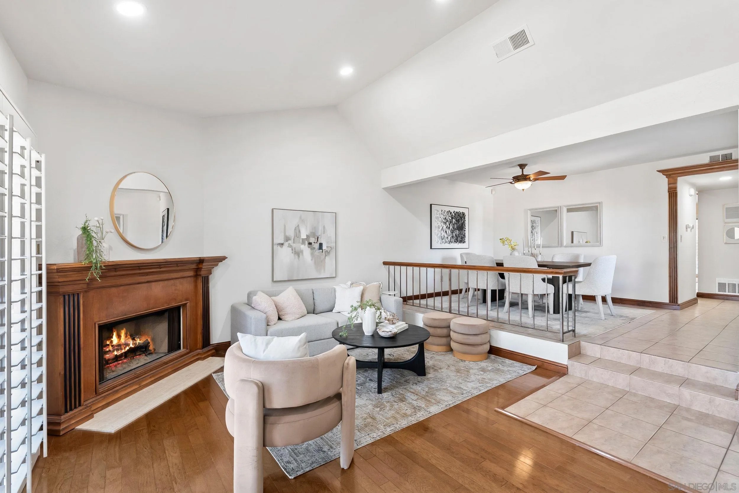 6998 Camino Degrazia