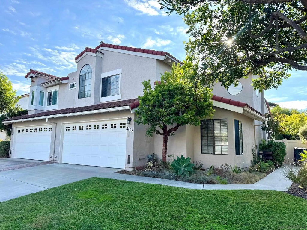 Photo of 2108 Sea Village Circle, Cardiff By The Sea, CA 92007 (MLS # 260024294)