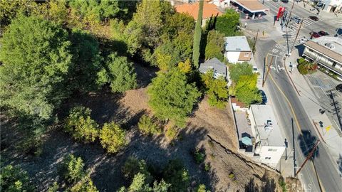 Tiny photo for 12452 Laurel Terrace, Studio City, CA 91604 (MLS # SR25236218)