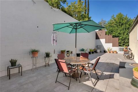 Tiny photo for 12452 Laurel Terrace, Studio City, CA 91604 (MLS # SR25236218)