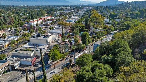 Tiny photo for 12452 Laurel Terrace, Studio City, CA 91604 (MLS # SR25236218)
