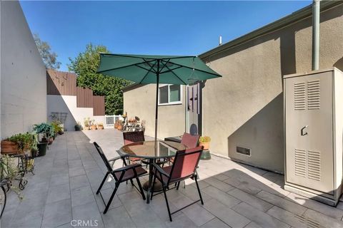 Tiny photo for 12452 Laurel Terrace, Studio City, CA 91604 (MLS # SR25236218)