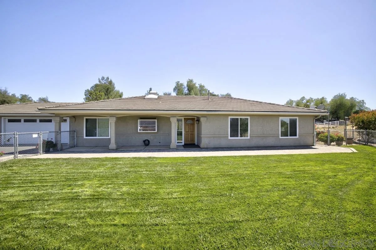 27611 Kiavo Dr