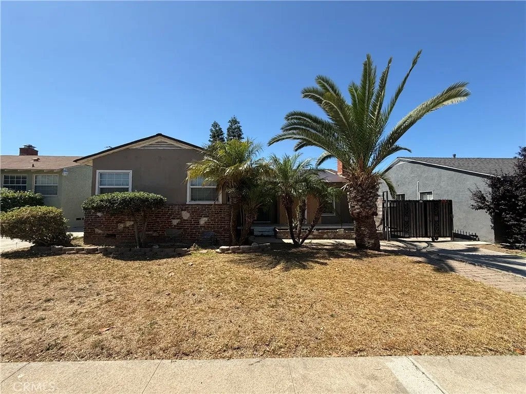 1718 W 109th Place