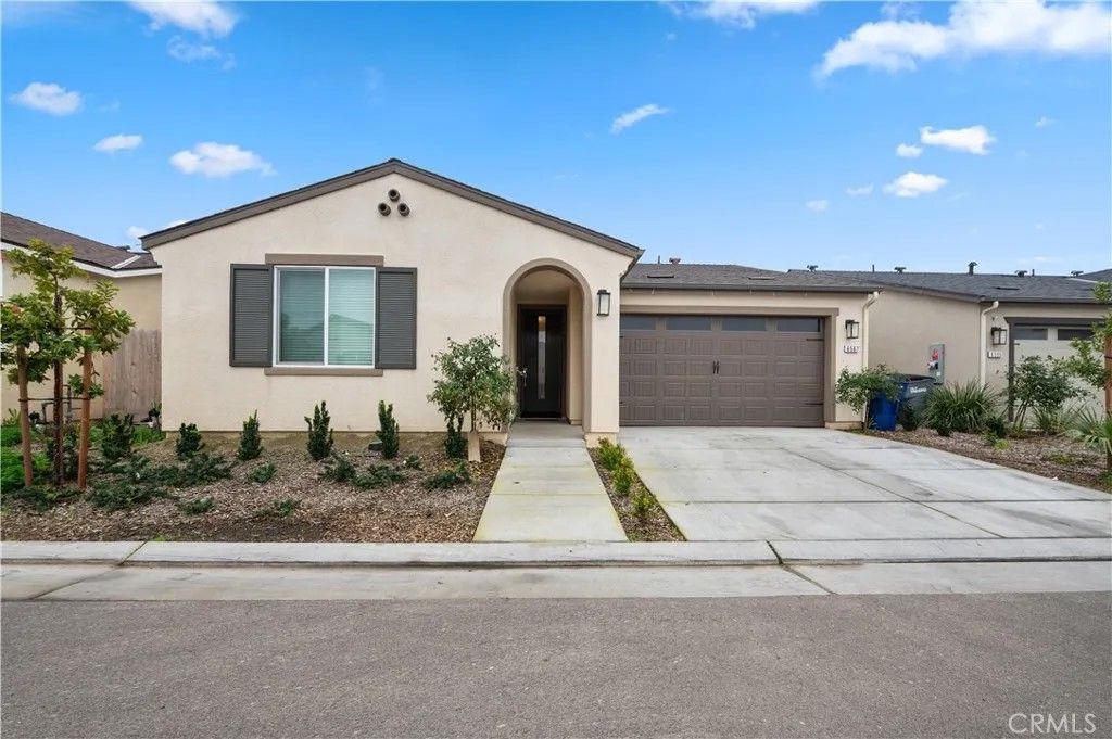 Photo of 6567 E Pine, Fresno, CA 93727 (MLS # FR26026888)