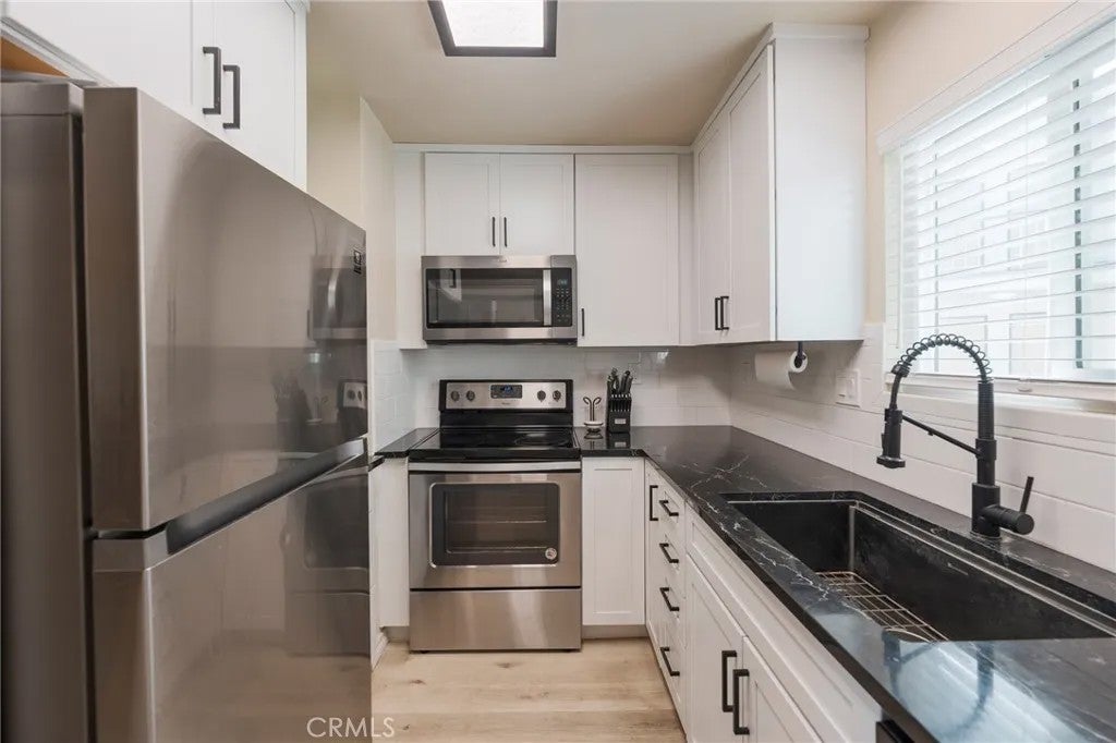 1108 Camino Real 407