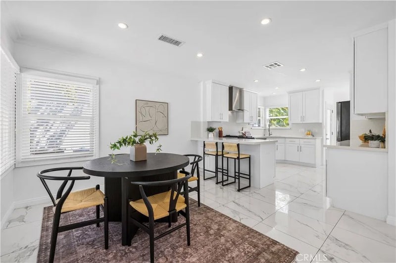 1320 N Catalina