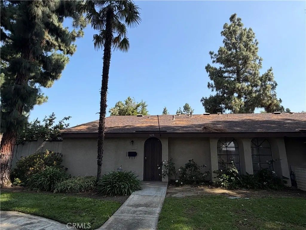 Photo of 1428 Fredericks LN, Upland, CA 91786 (MLS # SR26112944)