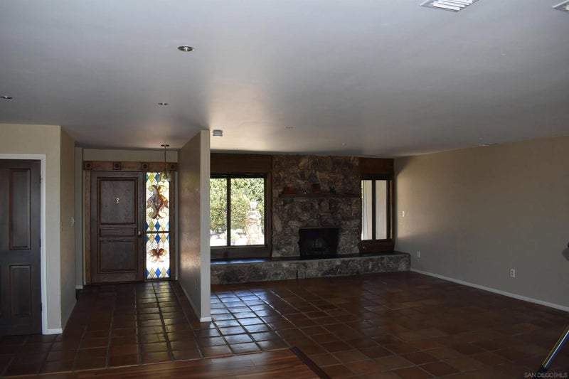 1549 Sleeping Indian Rd